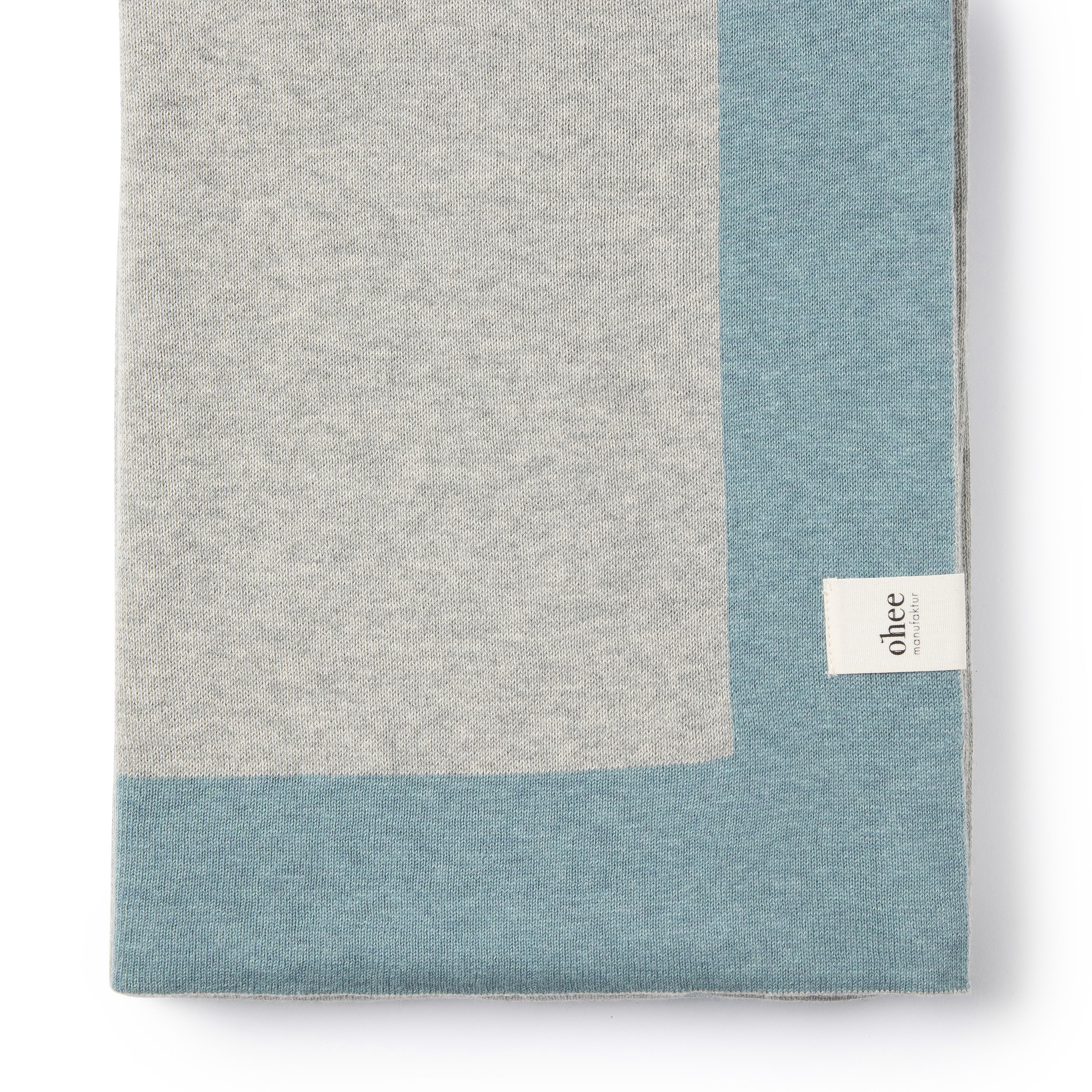 Babydecke Chalette x ohee manufaktur | 'Traumwolke' | 100% Baumwolle | hellgrau / hellblau | 104 x 104 cm