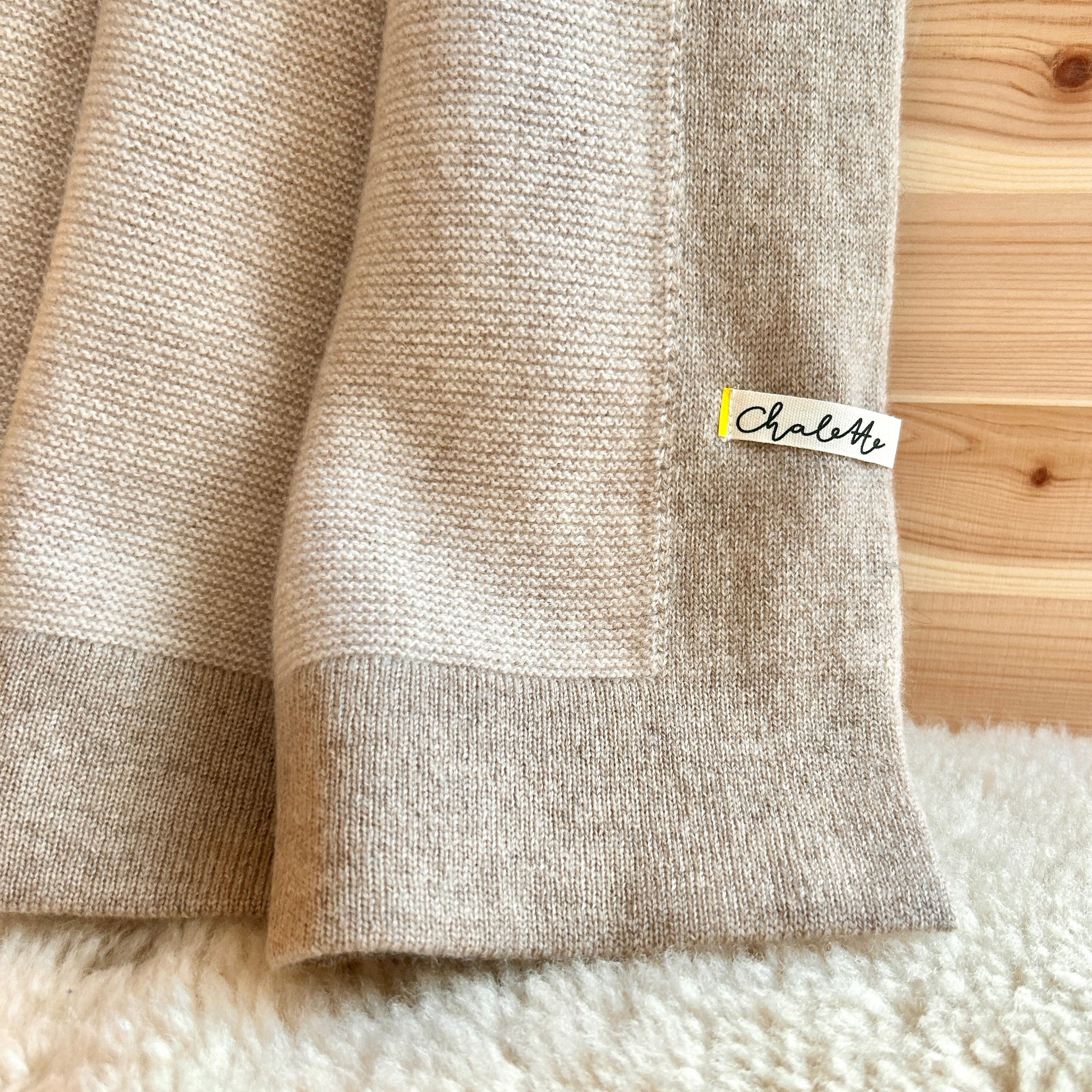 Chalette Babydecke beige braun Sandmuschel