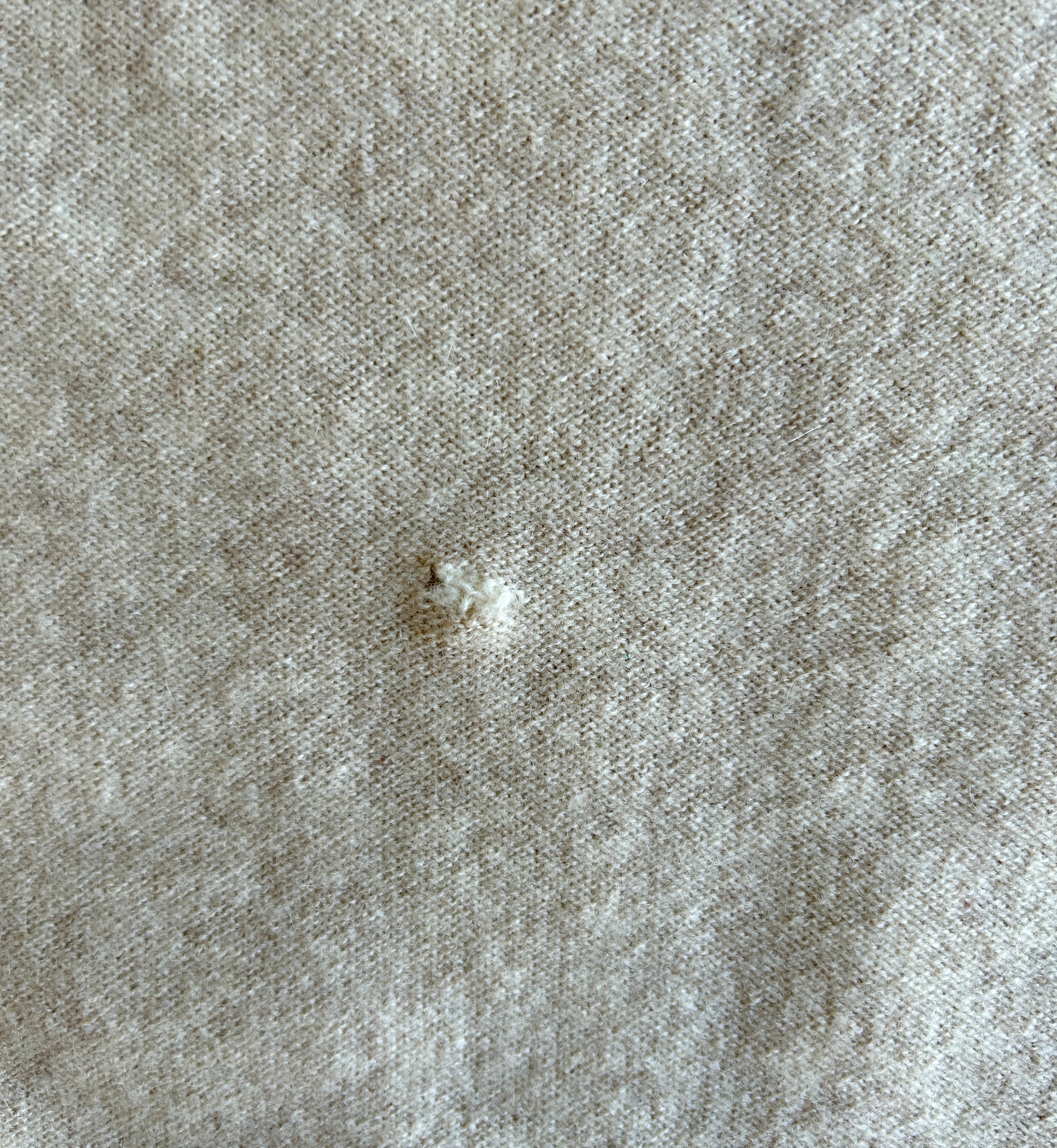 OUTLET | Babydecke 'Sternenstaub' | 100% Kaschmir | beige / off-white | 102 x 105 cm | kleines Loch