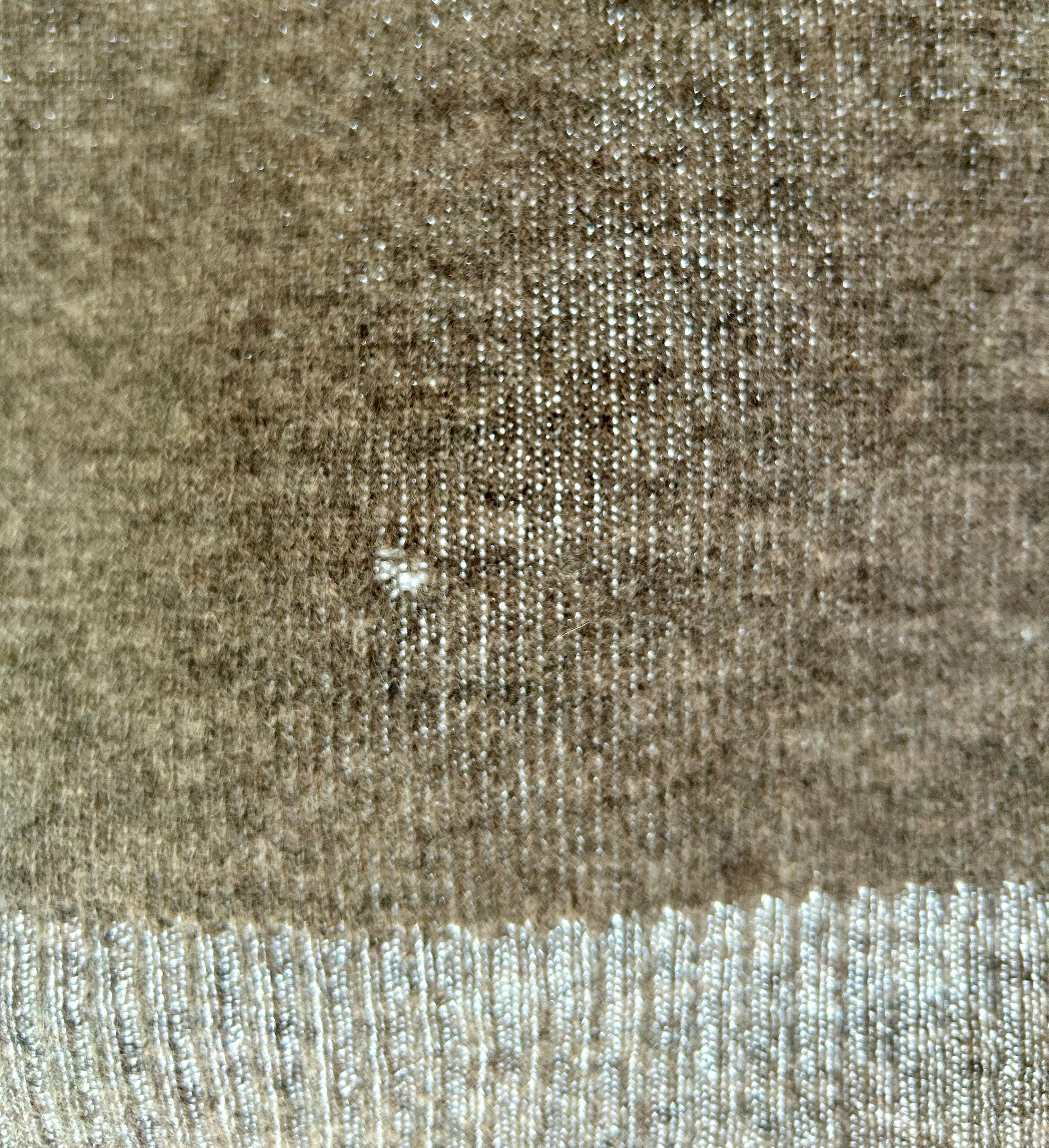 OUTLET | Sofadecke 'Ruhezeit' | dunkelgrau | 175 x 115 cm | Kleine Löcher