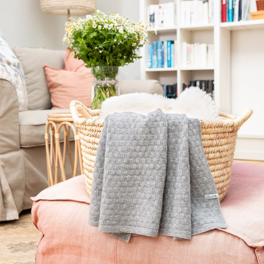 Baby blanket 'Steinwiese' | 100% cashmere | mottled grey | 102 x 105 cm
