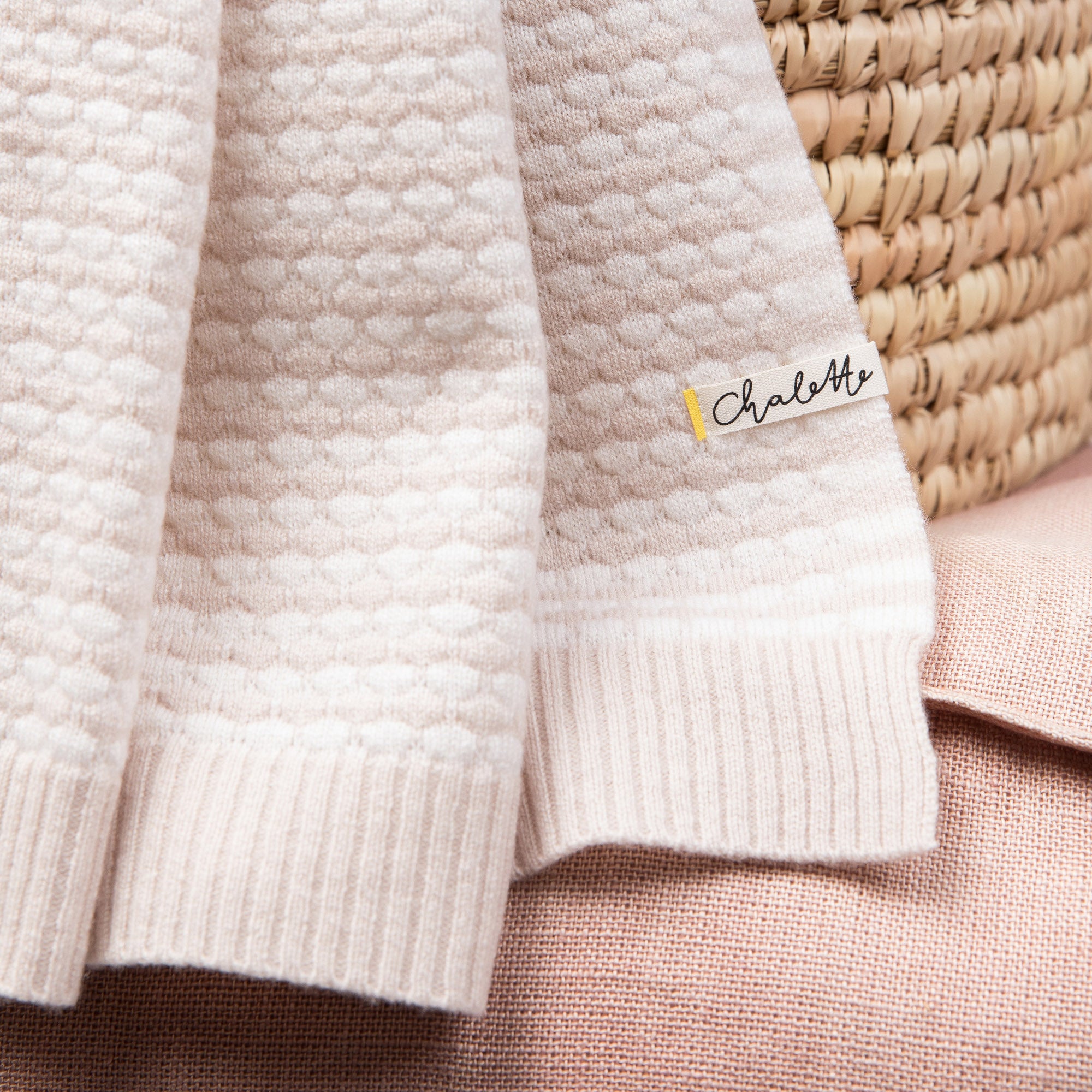 Superweiche Babydecke 'Anemone' | beige/ off-white | 105 x 105 cm