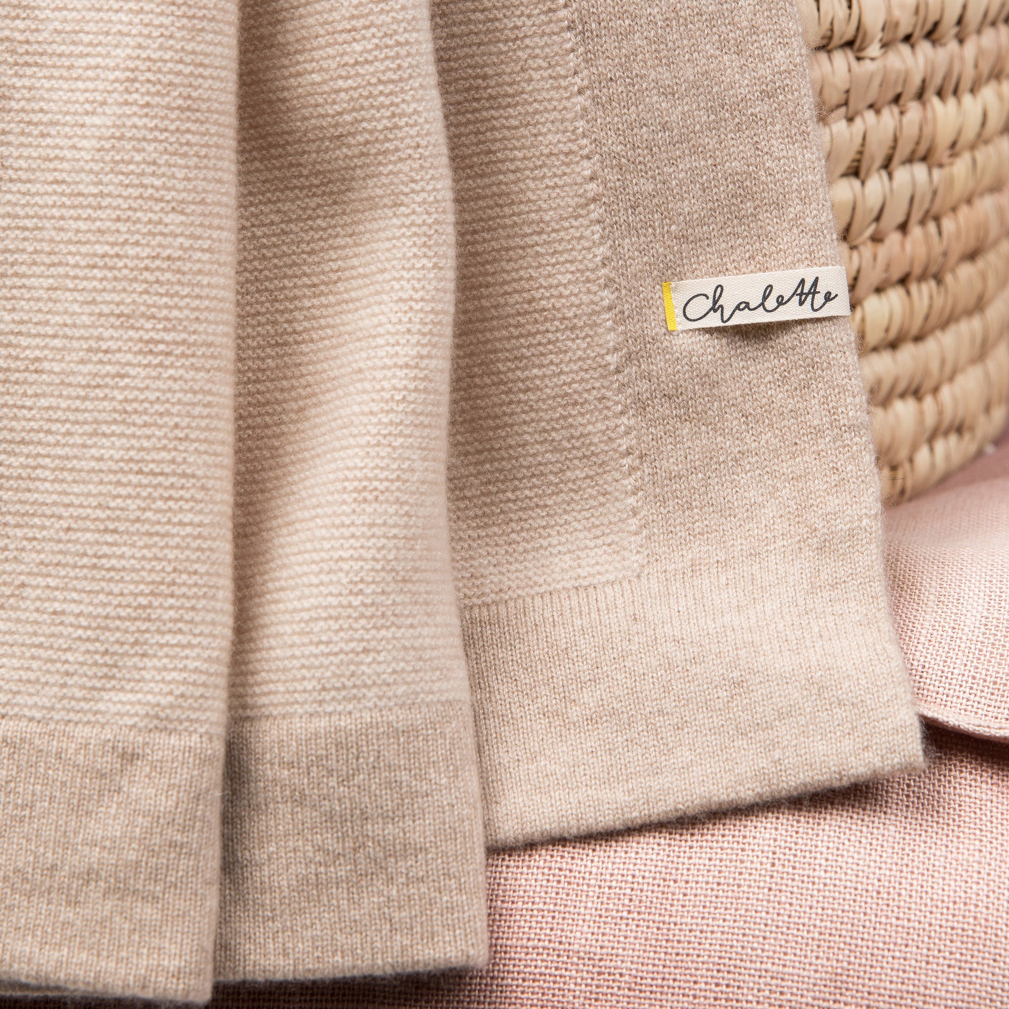 Babydecke 'Sandmuschel' | 100% Kaschmir | hellbeige / beige | 105 x 105 cm