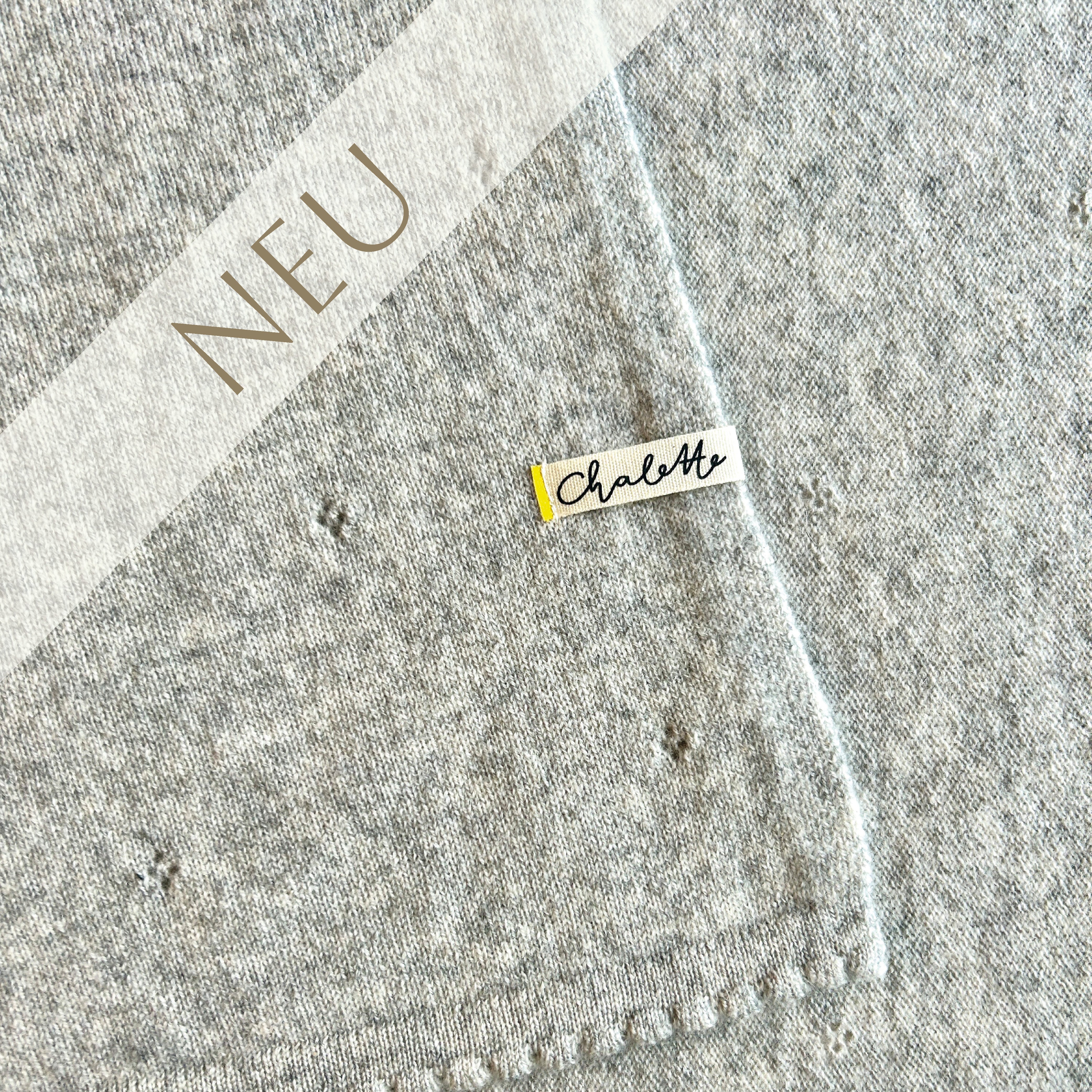 Babydecke Kaschmir hellgrau romantisch Wellenkante Pointelle Chalette