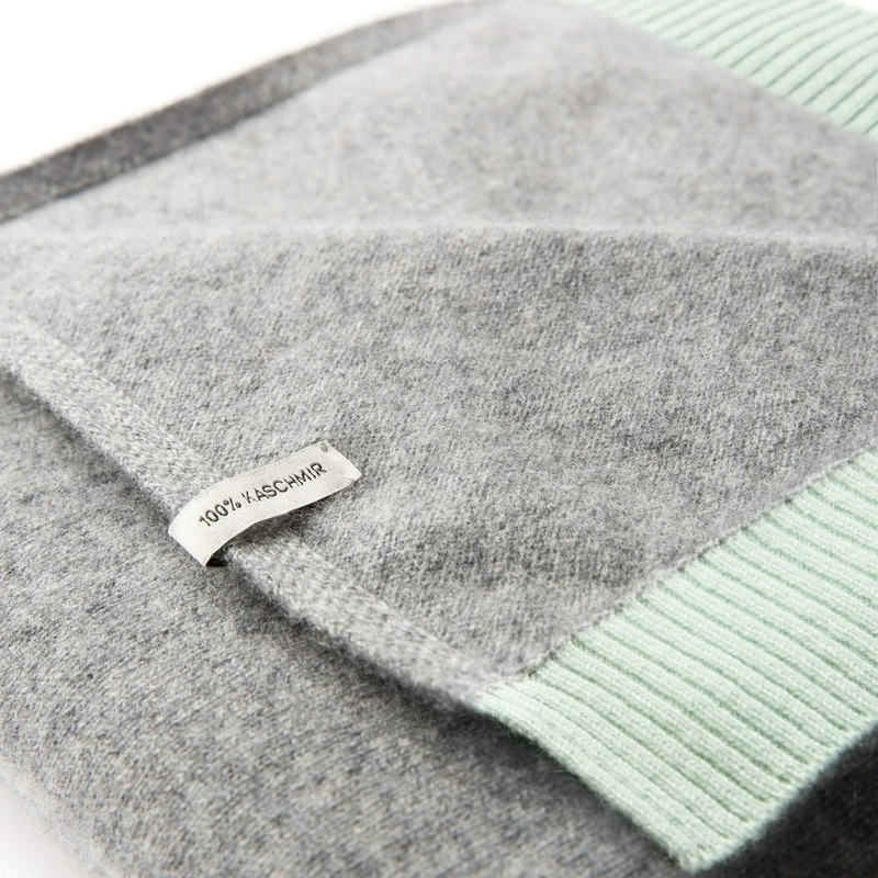 Cashmere blanket 'Zwergenwiese' gray / light green