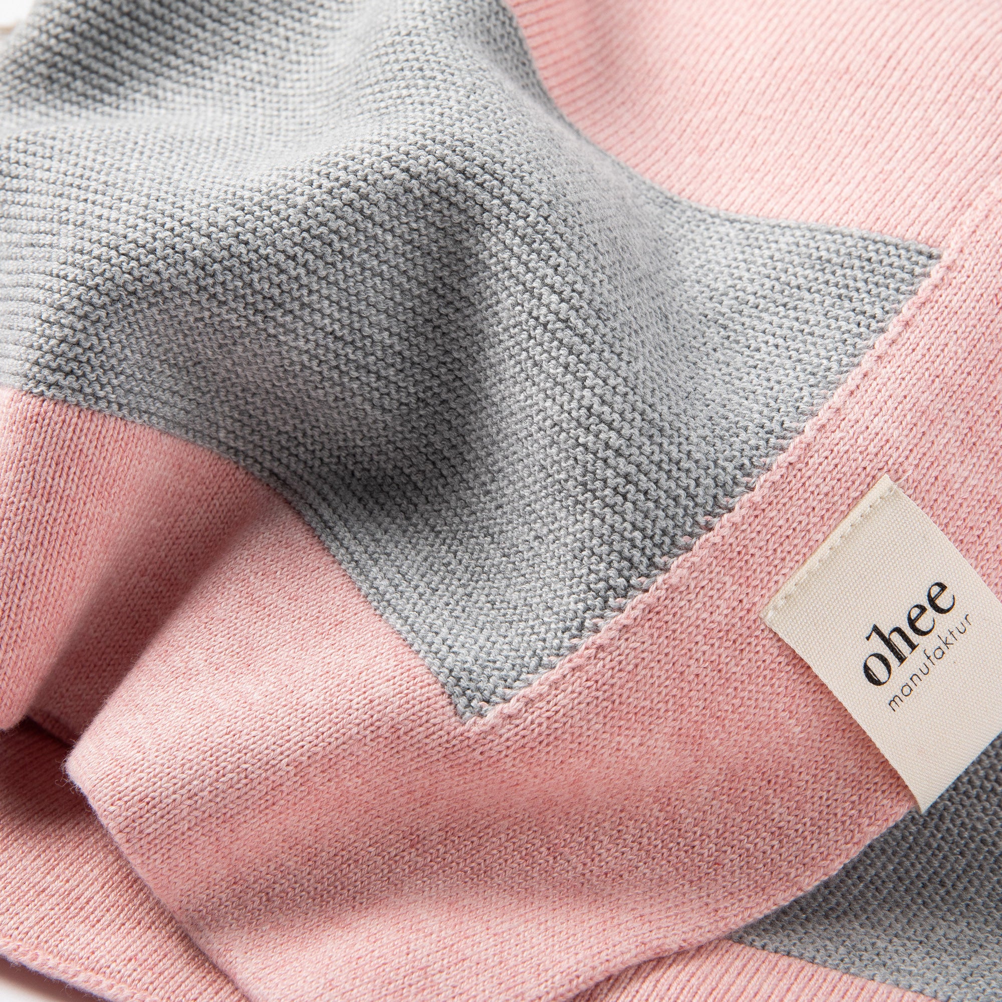 Babydecke Chalette x ohee manufaktur | 'Windrose' | 100% Baumwolle | hellgrau / rosa | 104 x 104 cm