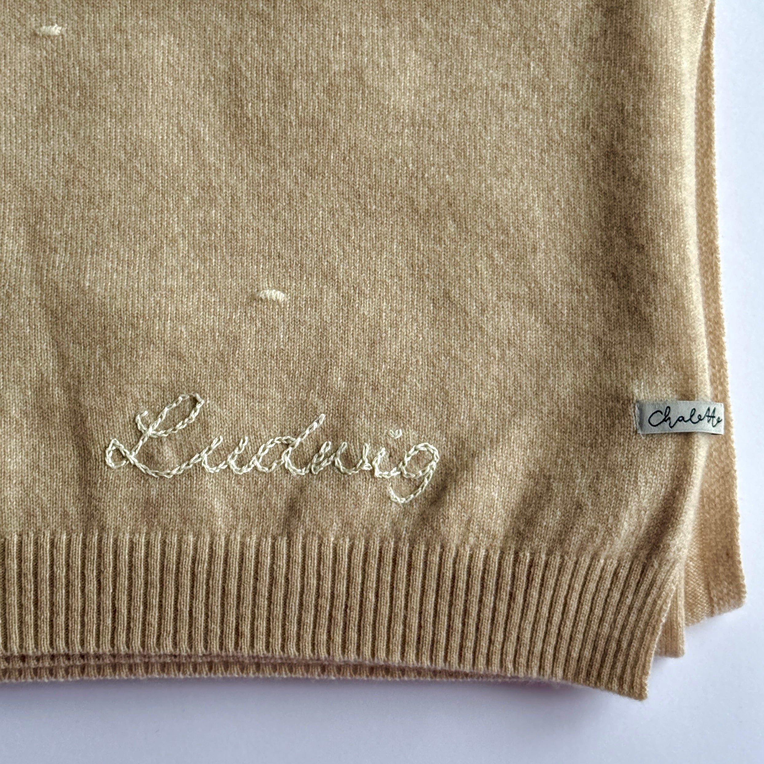 OUTLET | Baby blanket 'Sternenstaub' | 100% cashmere | beige / off-white | 102 x 105 cm | "Ludwig" & small hole