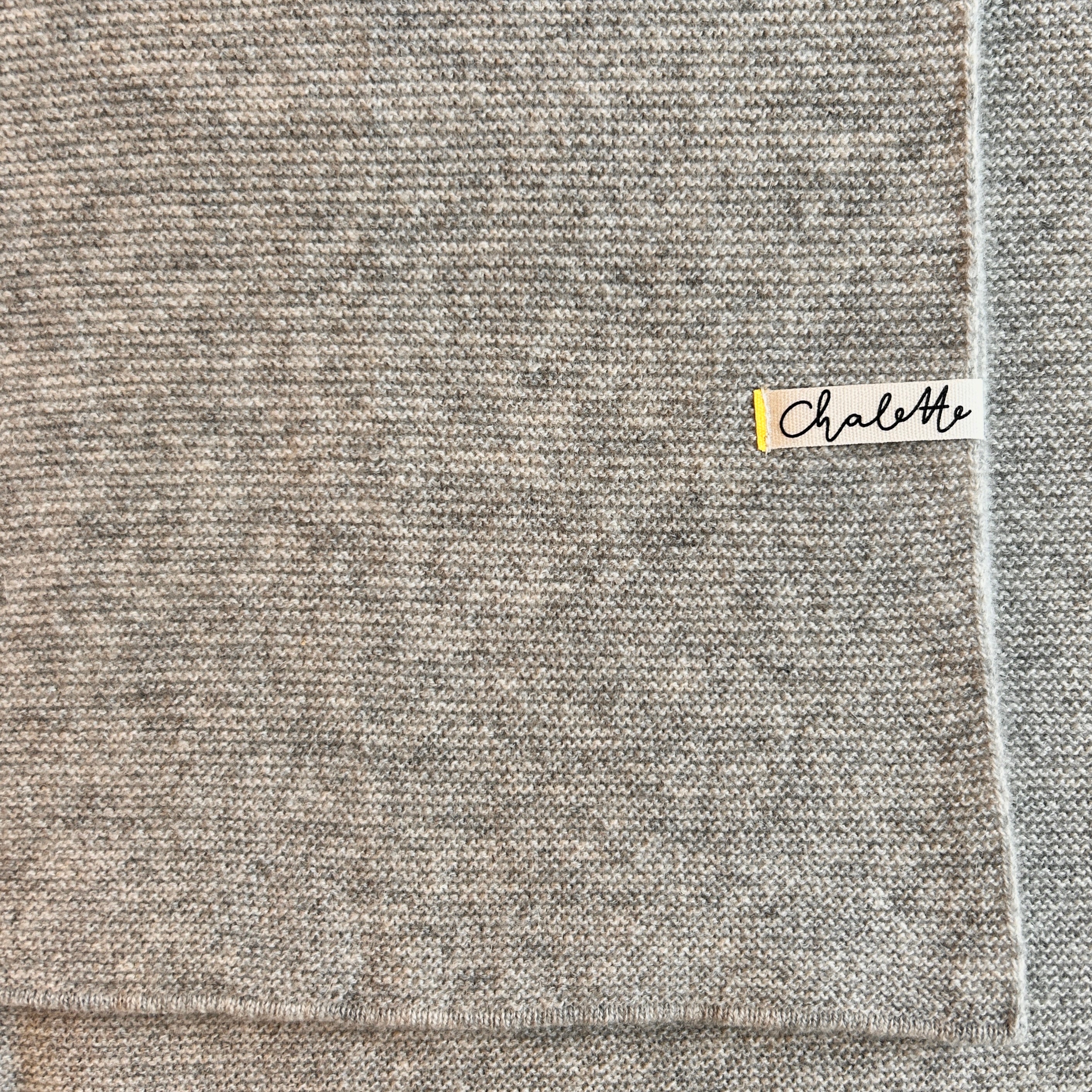 Superweiche Babydecke 'Wichtel' | hellgrau | 105 x 105 cm