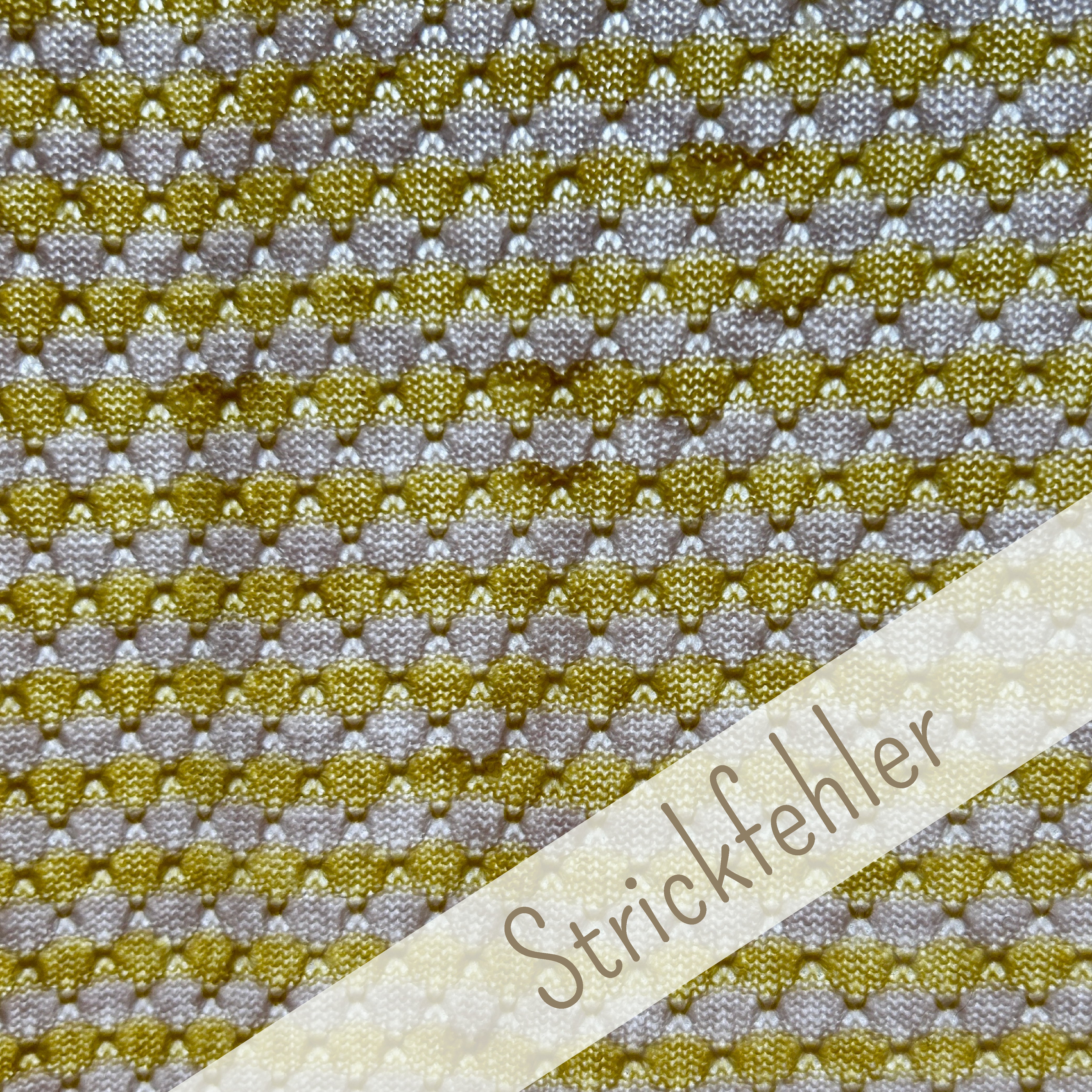 OUTLET | Superweiche Babydecke 'Sonnenblume' | beige/zitronengelb | 102 x 105 cm | Strickfehler